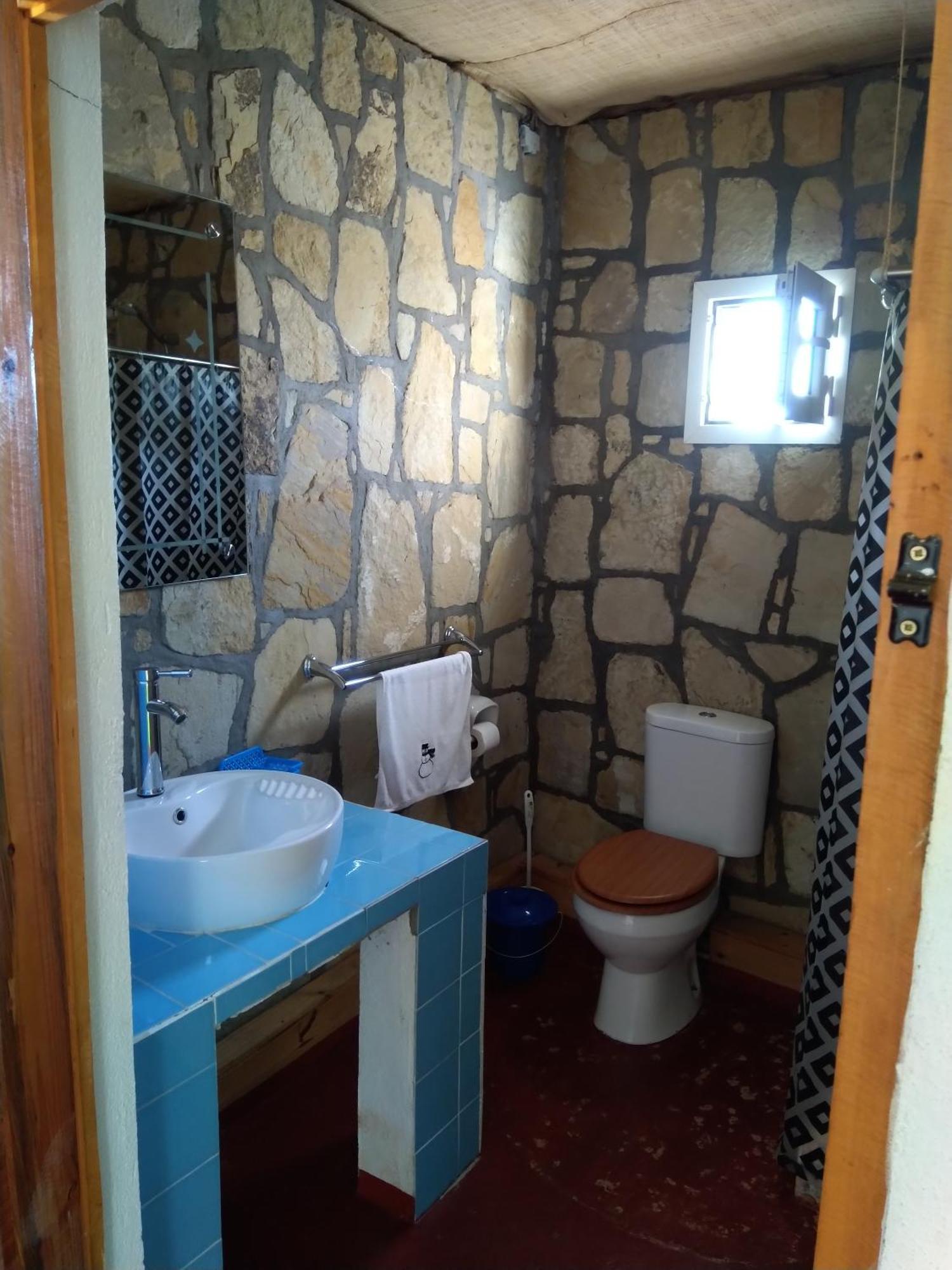 Chambre D'Hote Ristorante Pizzeria Liberta Ranohira Buitenkant foto